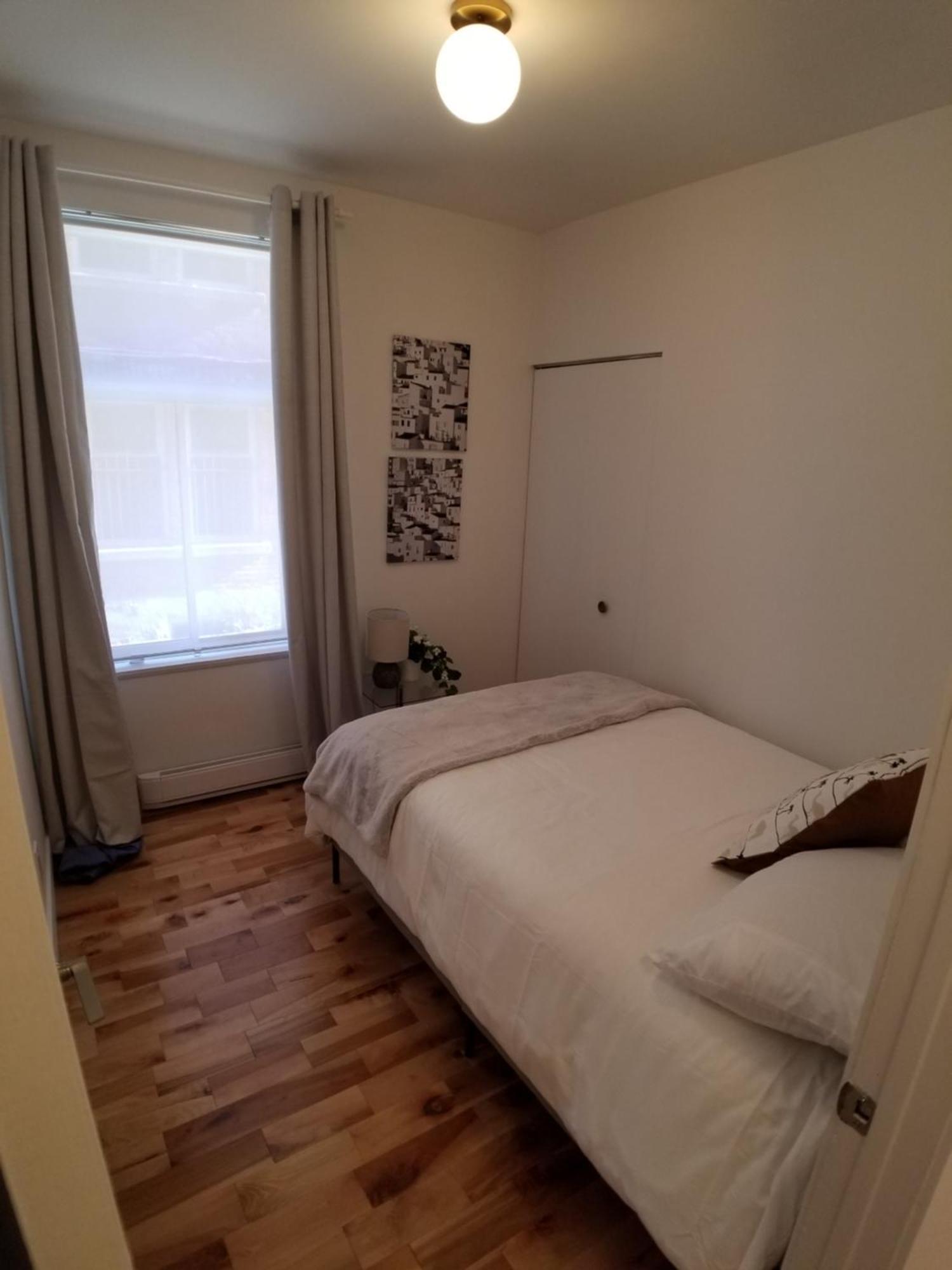Apartment 3 Bedroom Near Olympic Stadium *